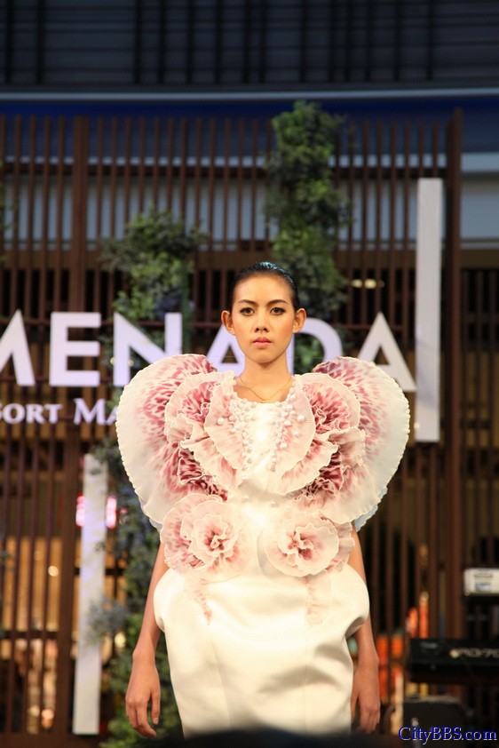 泰国清迈最大商场Promenada Resort Mall超级购物中心开业 泰国清迈最大商场Promenada Resort Mall超级购物中心开业