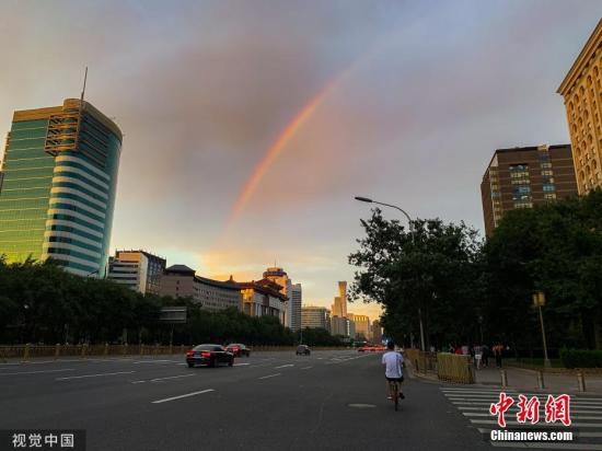 北京经济减量集约发展 消费成为增长“第一引擎” 北京经济减量集约发展 消费成为增长“第一引擎”