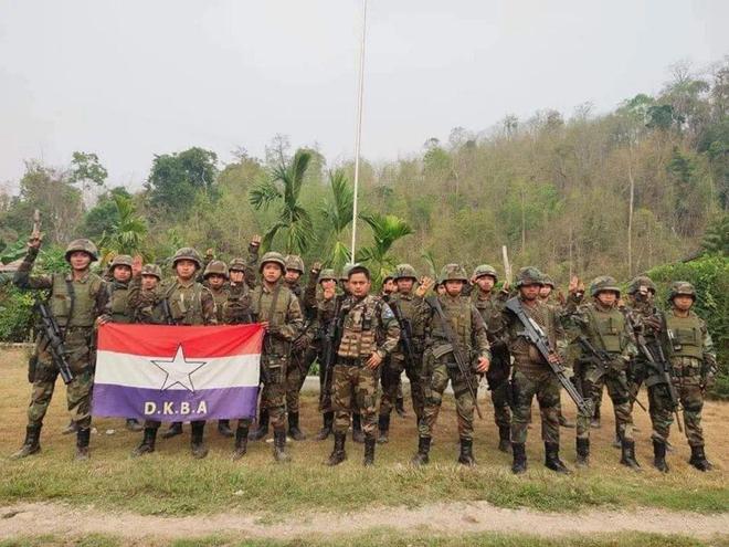 民主克伦佛教军(DKBA) 民主克伦佛教军(DKBA)